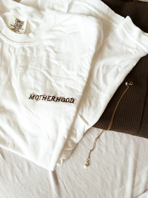 MOTHERHOOD T-shirt